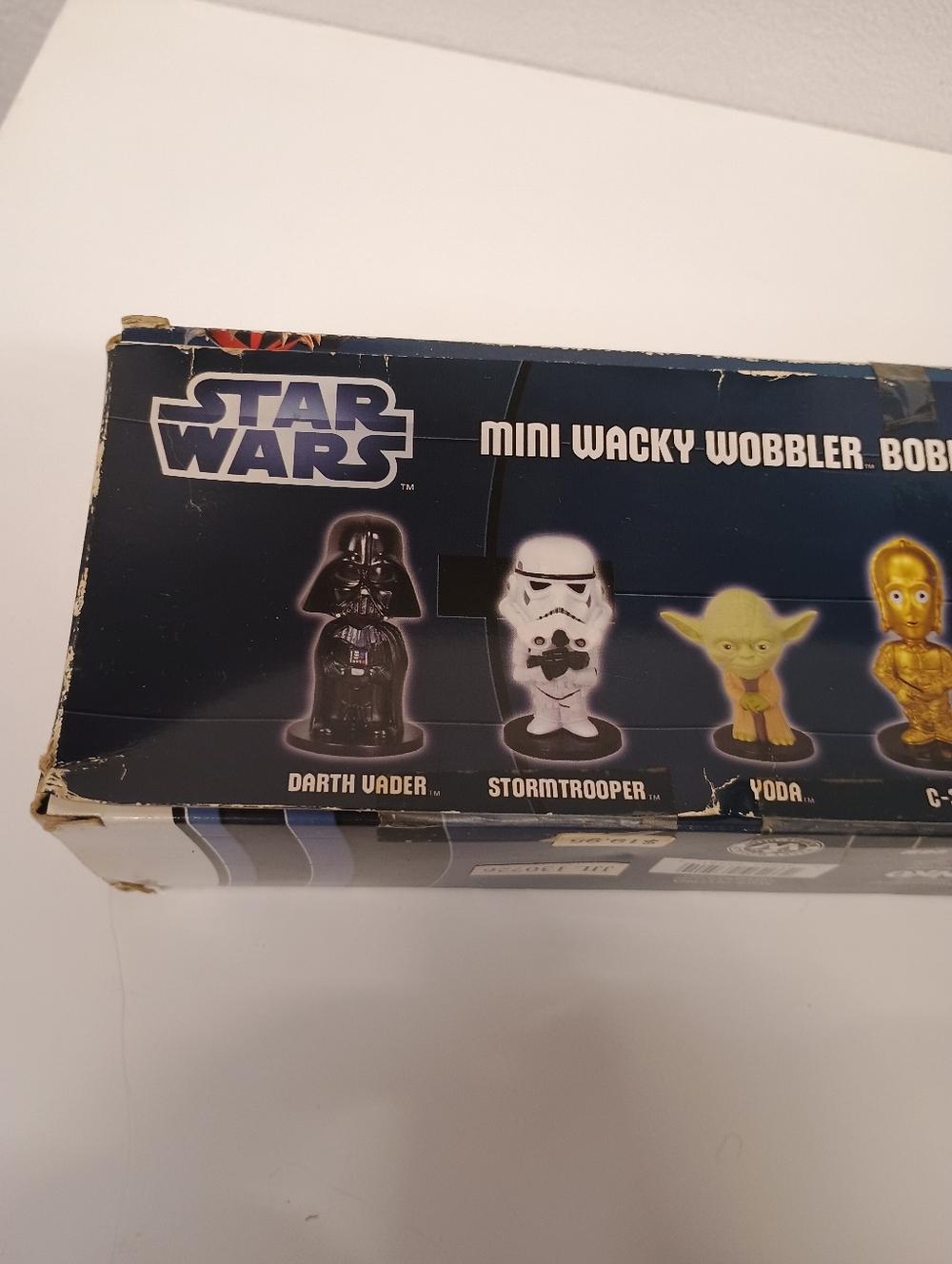 Star Wars Mini Bobble-Head Set - Black, White, Green, Gold, Blue - Picture 6 of 8